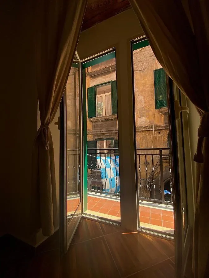 Trinita Degli Spagnoli House Naples Apartment