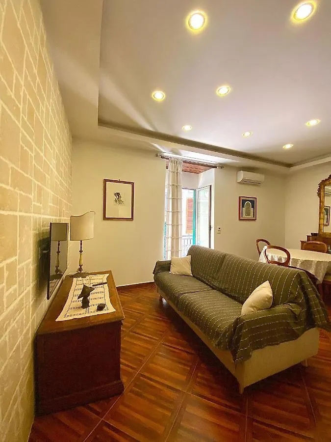 Trinita Degli Spagnoli House Naples Italy