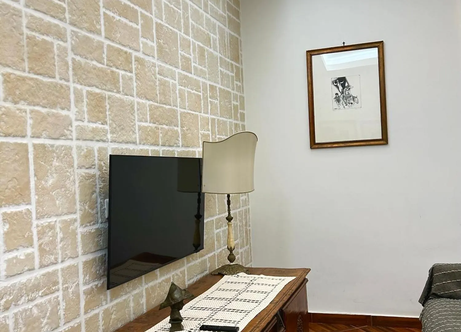 Trinita Degli Spagnoli House Naples Apartment
